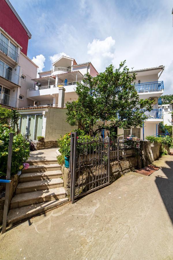 Apartments Vila Nikolic רפאלוביץ' מראה חיצוני תמונה