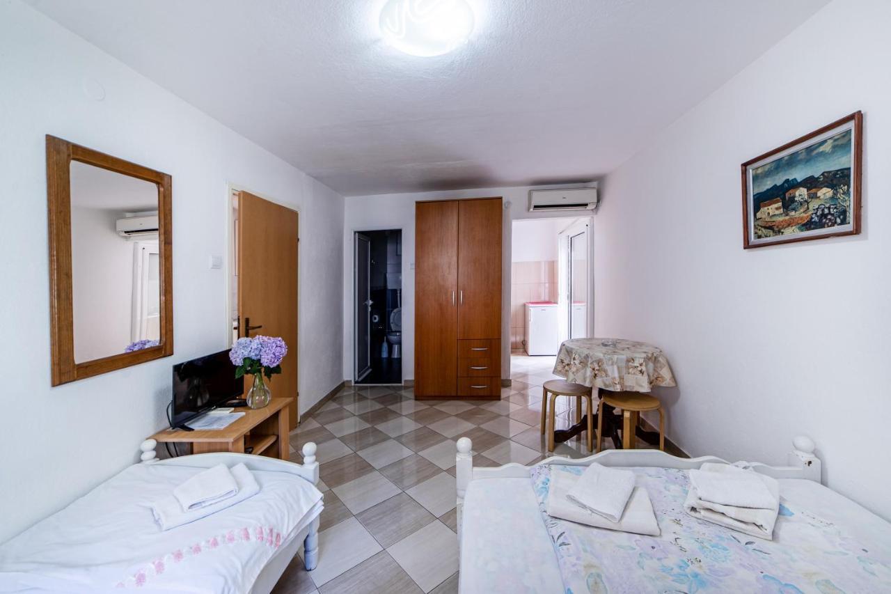 Apartments Vila Nikolic רפאלוביץ' מראה חיצוני תמונה