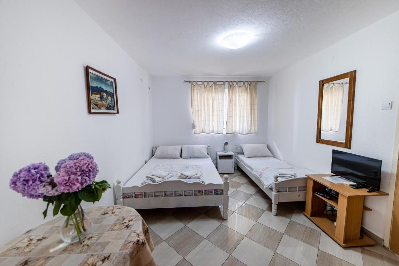 Apartments Vila Nikolic רפאלוביץ' מראה חיצוני תמונה